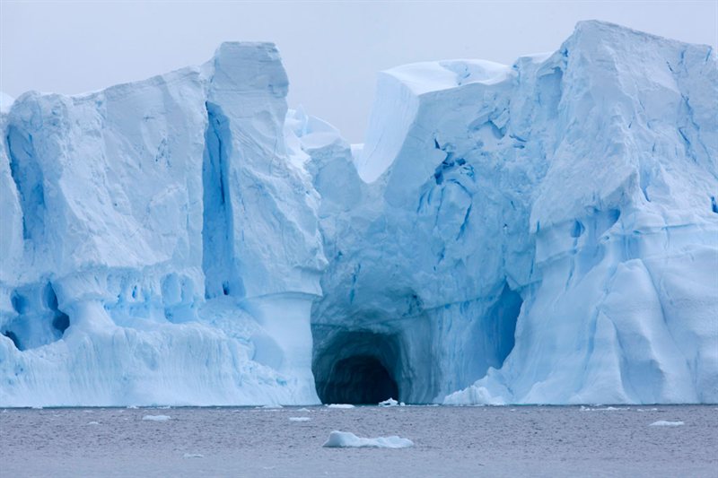 Antártida - Isla Elefante - Mar de Weddell - Círculo Polar salida 12/03/2027
