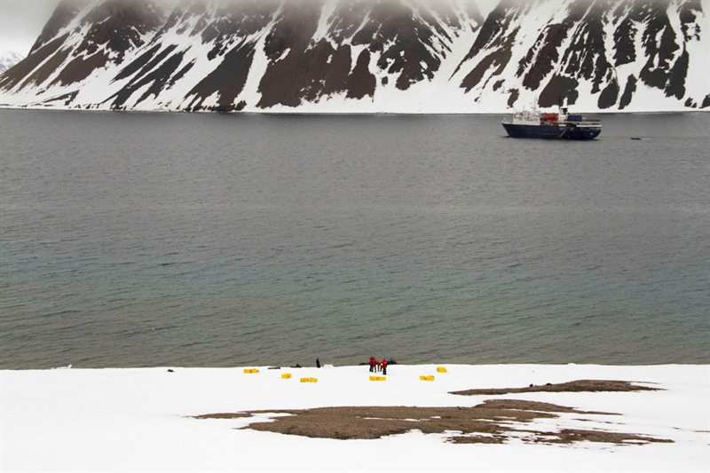 Exploración Al Norte de Spitsbergen - Diversos Paisajes, Hielo Marino y Vida Salvaje salida 29/06/2027