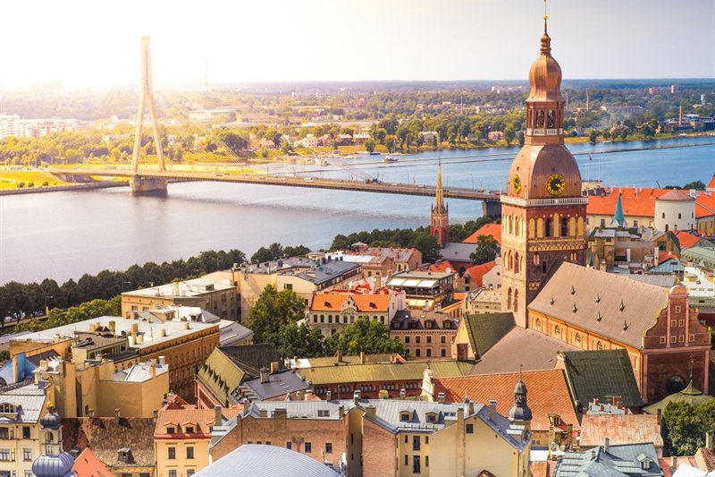 Viajar por Joyas Nórdicas y Polonia Fin Riga