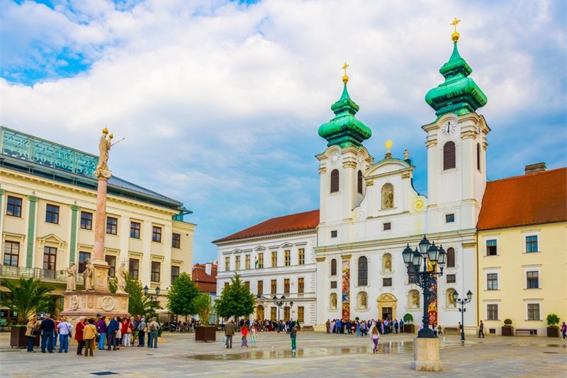 Viajar por Praga y París