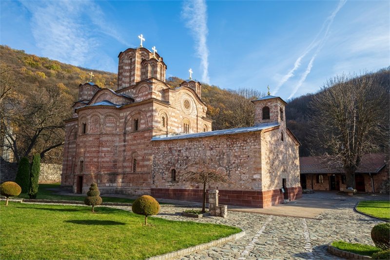 Viajar por Tesoros de Rumania y Serbia