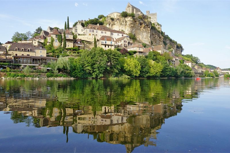 Viajar por la Gran Francia con Paris y final en Barcelona