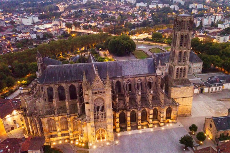 Viajar por Ruta de los Tres Valles con Paris 9D