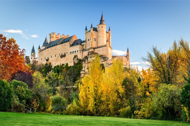 Viajar por Madrid, País Vasco, París E Italia