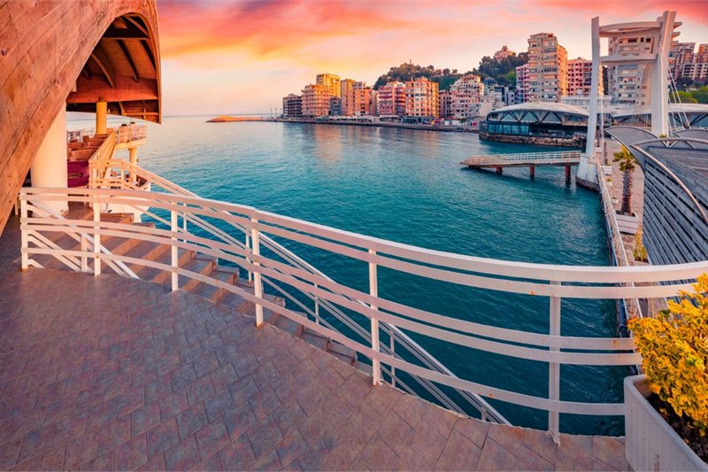 Viajar por Balcanes y Corazón de Albania