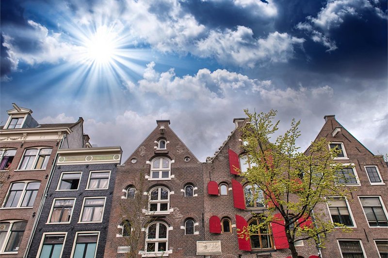 Viajar por París, Londres, Ámsterdam y Bruselas +i