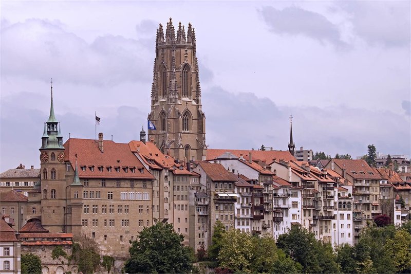 Viajar por Italia, Suiza, Francia y España con Lourdes