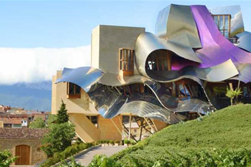 Viajar por la Cornisa Cantábrica, Barcelona y Madrid