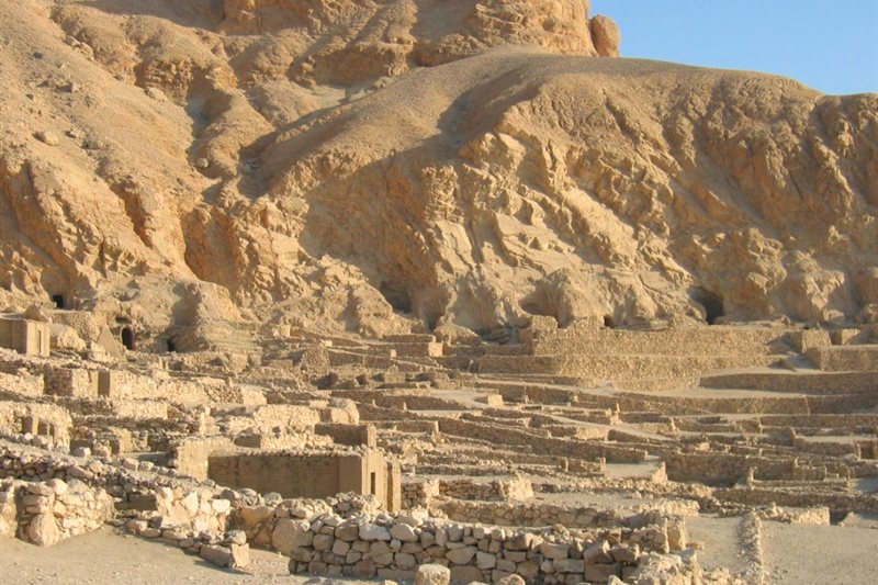 Iunet:, viaje especial por el Antiguo Egipto 2026