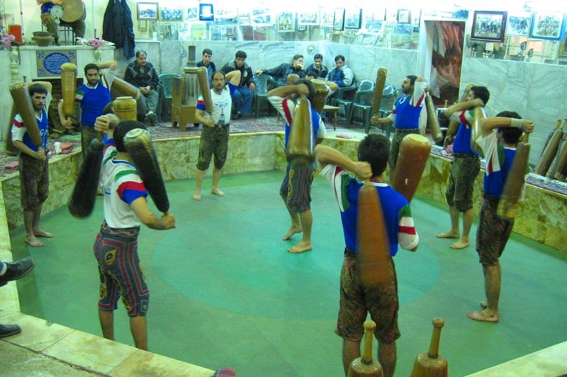 Viajar por Persia Fascinante con Teheran y Rahst