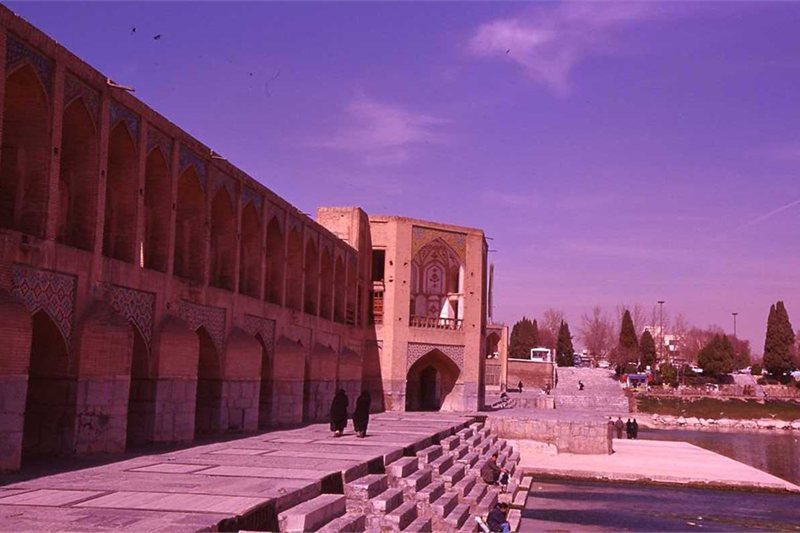 Viajar por Irán: Entre mezquitas y mausoleos
