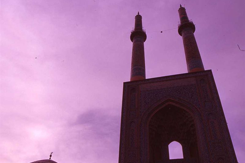 Viajar por Irán: Un Oasis de Devoción y Fe