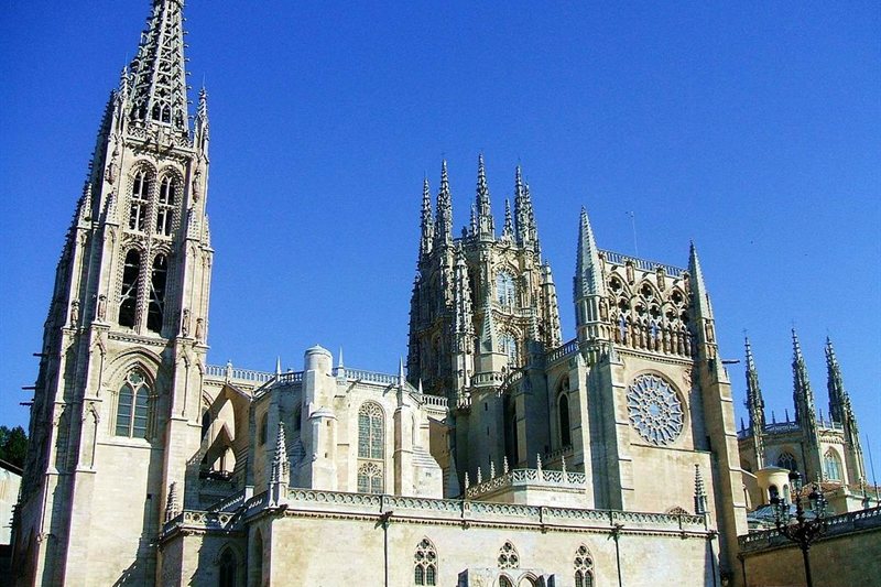 Viajar por Experiencia Rumbo Norte de Oporto a País Vasco