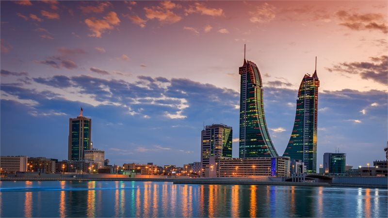 Bahrein, Qatar y Dubai